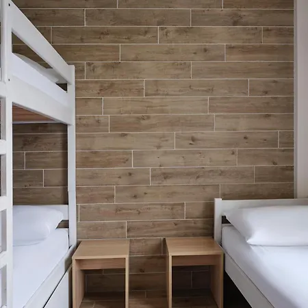 Link Hostel